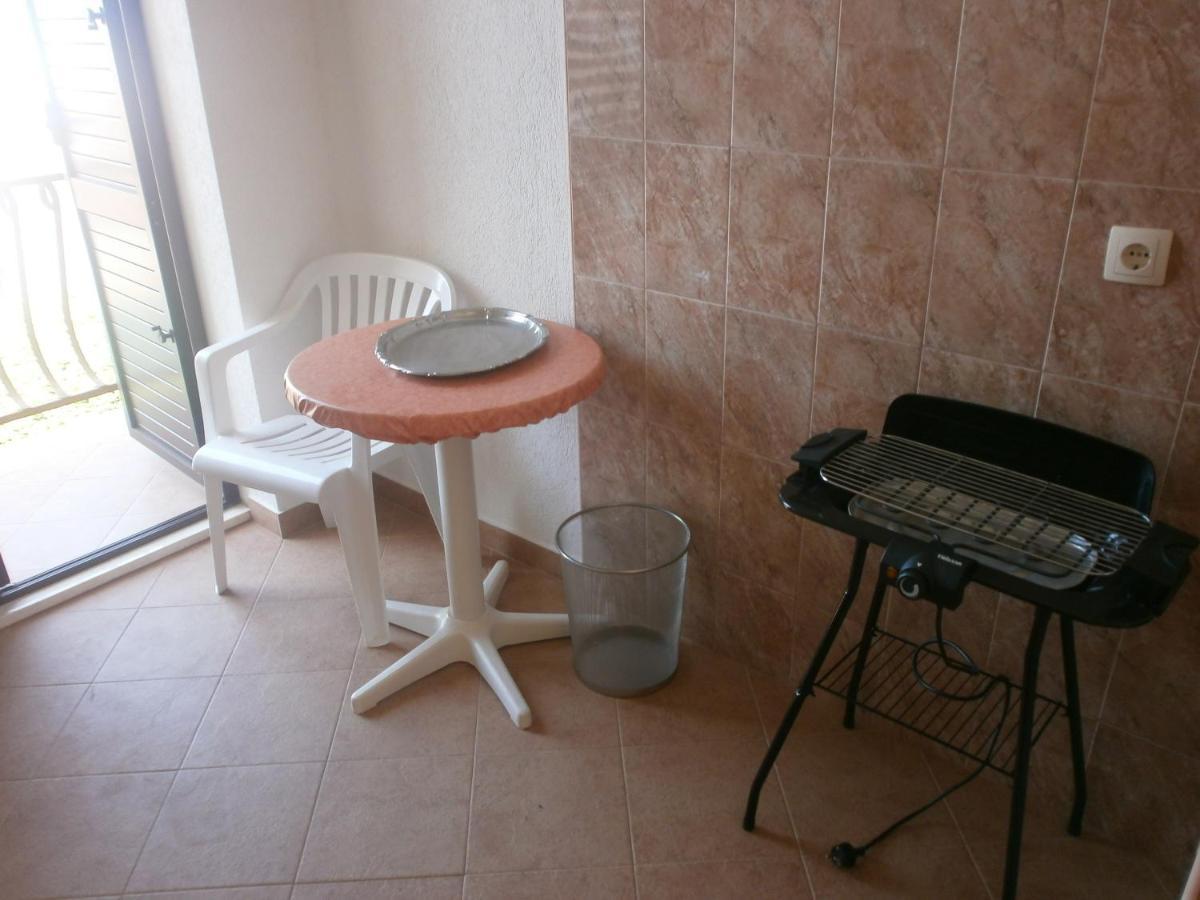 Apartments By The Sea Podgora, Makarska - 12326 Екстериор снимка
