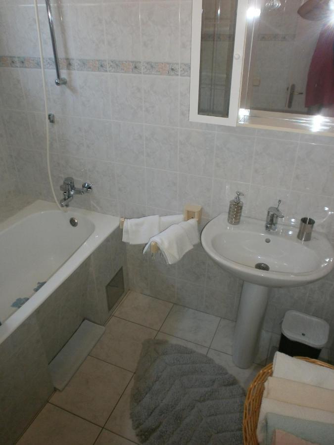 Apartments By The Sea Podgora, Makarska - 12326 Екстериор снимка